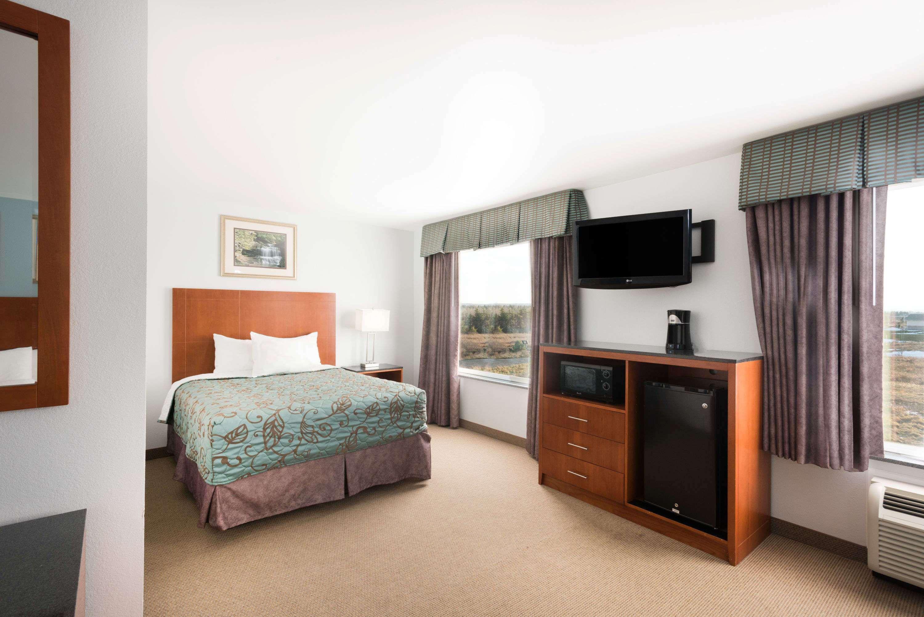 Days Inn By Wyndham Watertown Fort Drum Evans Mills Exterior photo