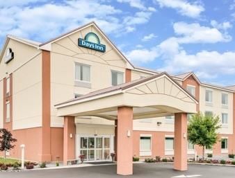 Days Inn By Wyndham Watertown Fort Drum Evans Mills Exterior photo